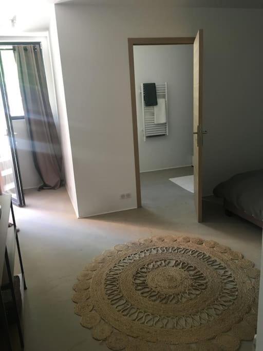 Chambre Avec Petit-Dejeuner En Provence Luberon La Tour-dʼAigues Dış mekan fotoğraf
