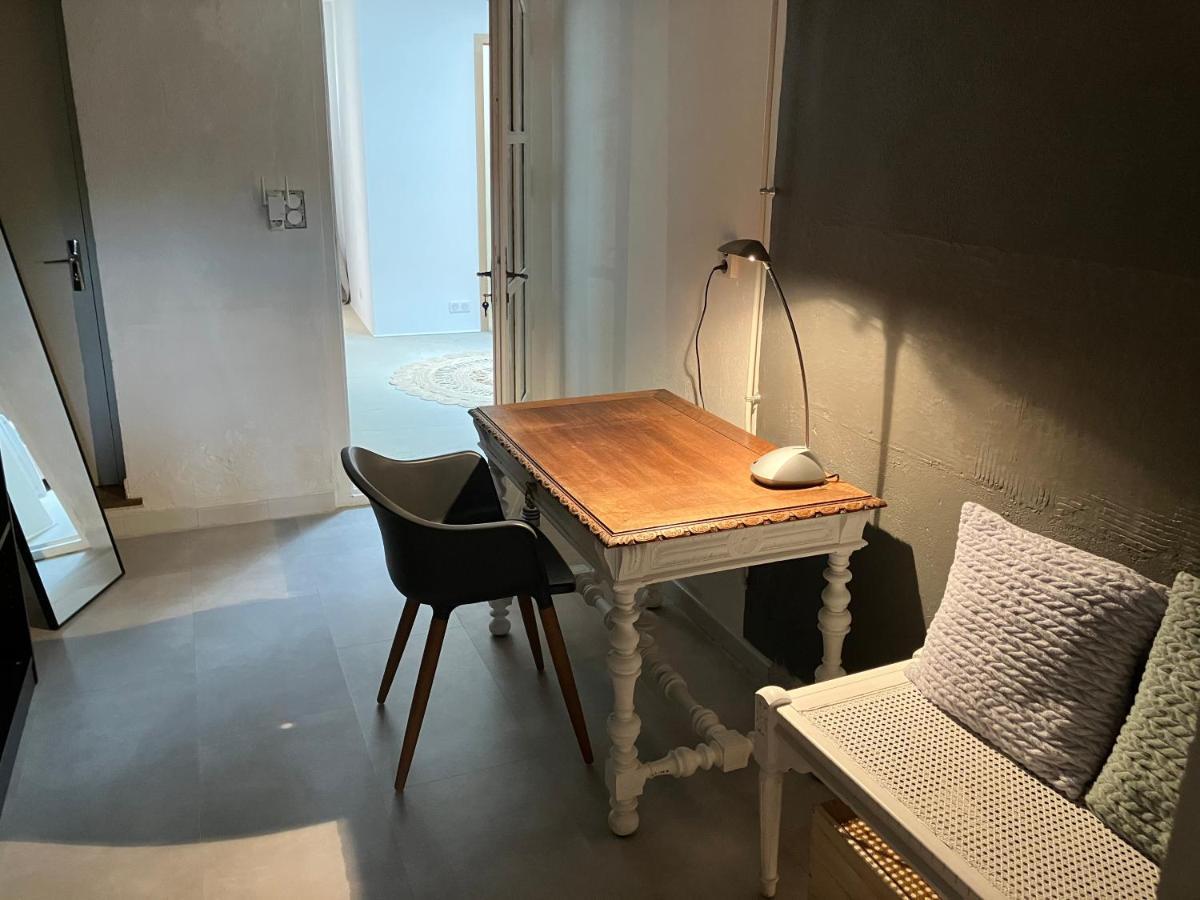 Chambre Avec Petit-Dejeuner En Provence Luberon La Tour-dʼAigues Dış mekan fotoğraf